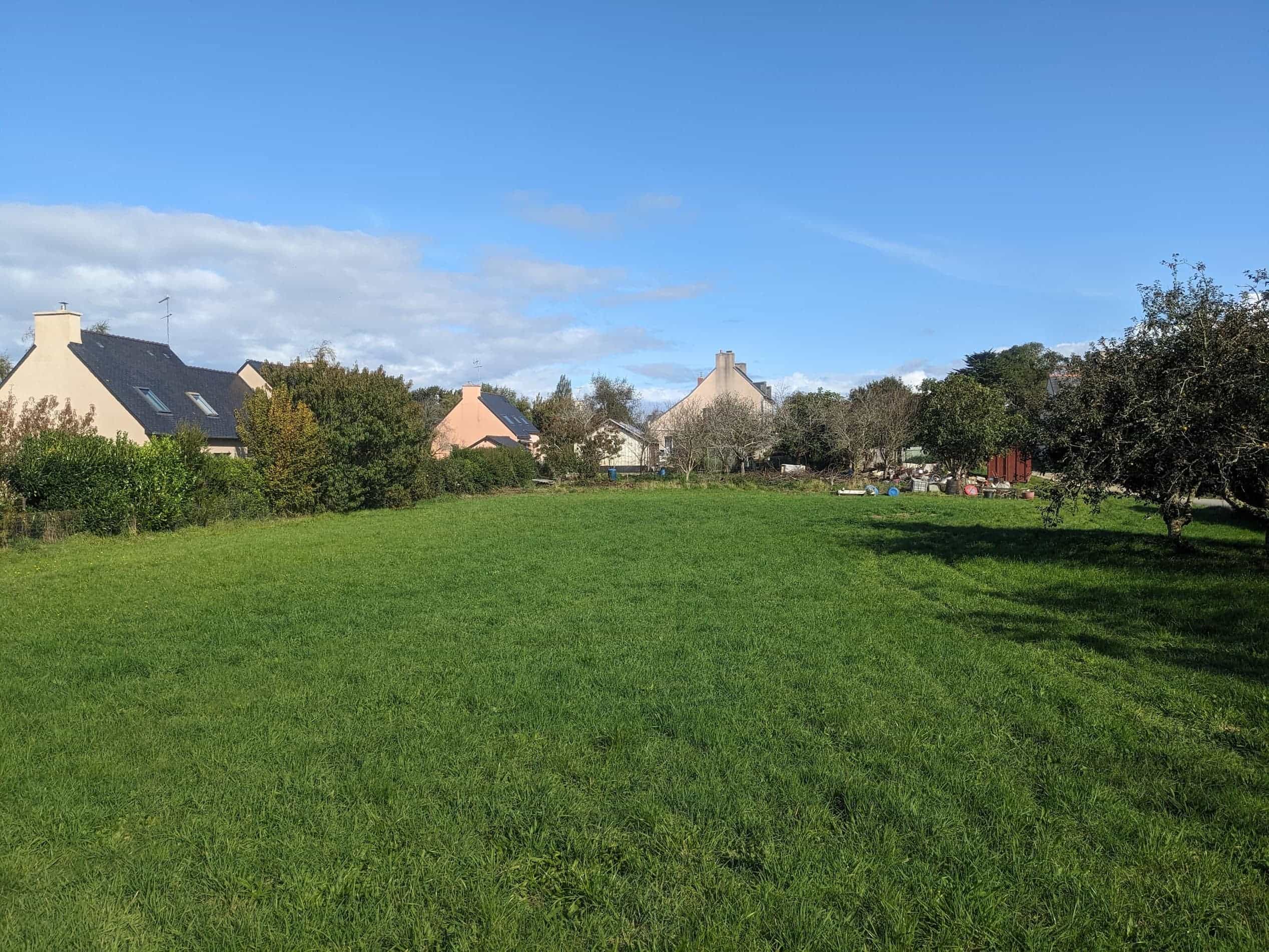 Lot 2 – Vue du terrain du futur lotissement